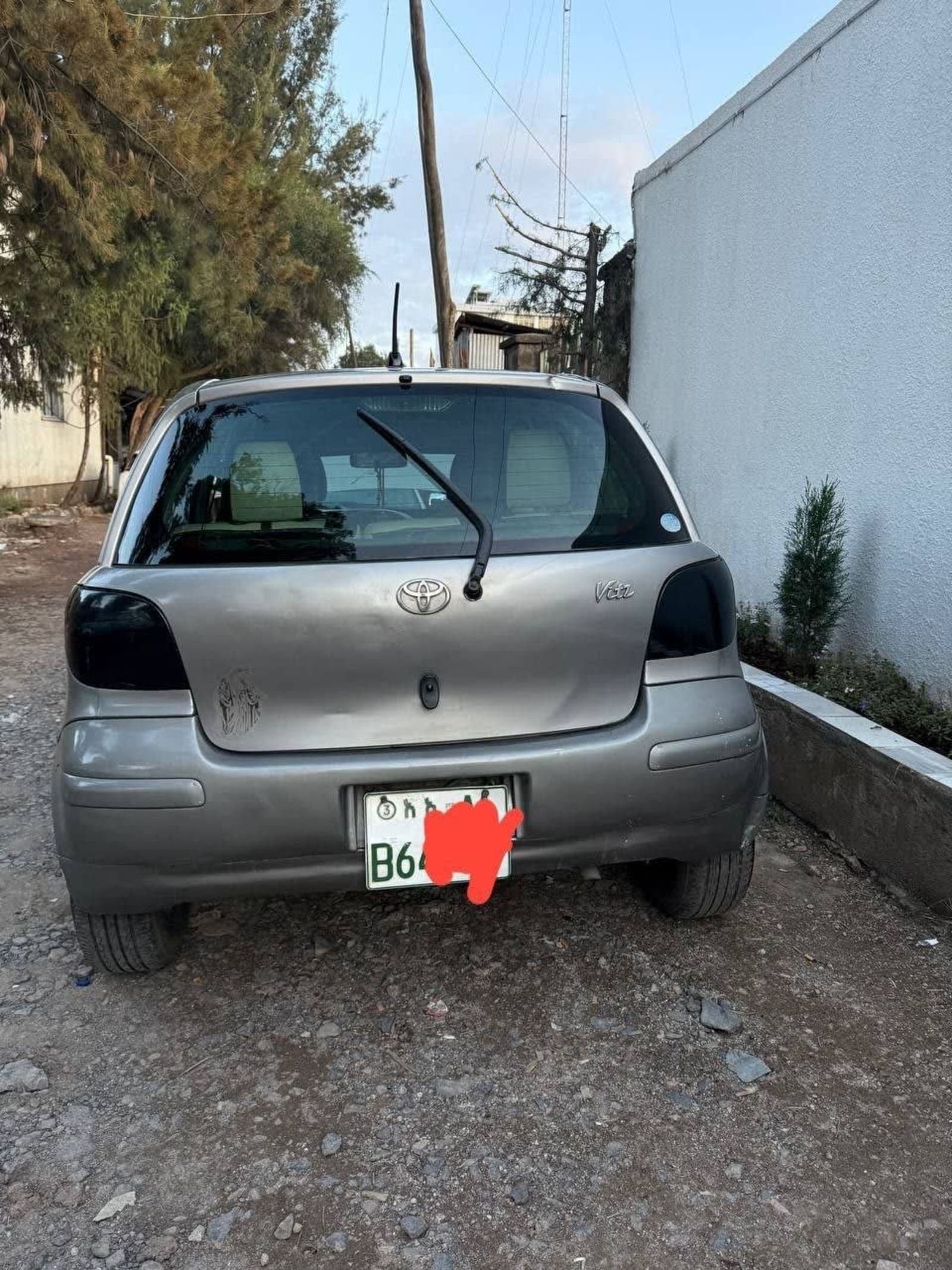 2003 TOYOTA VITZ — photo 3