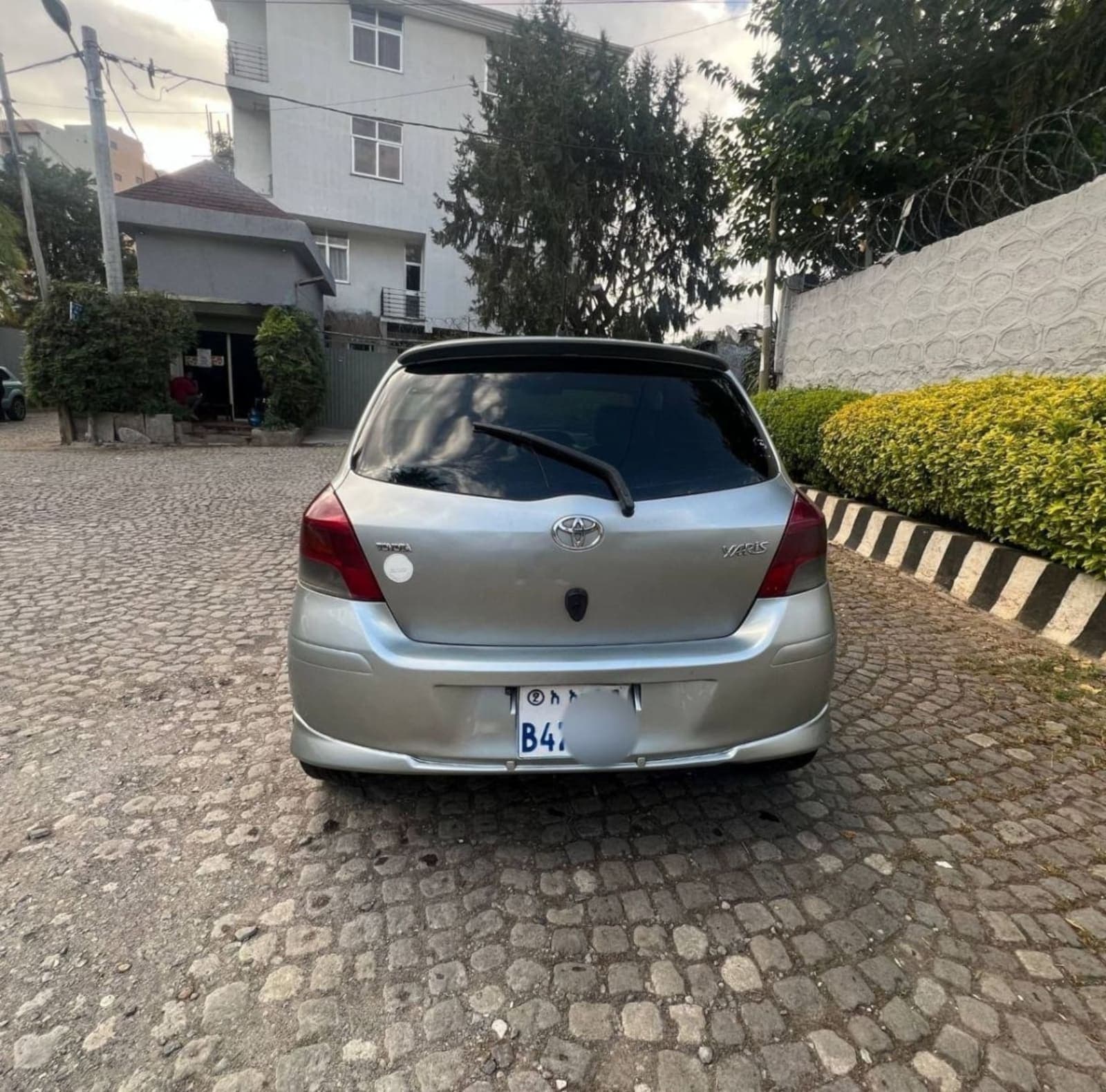 2010 Toyota Yaris kompact — photo 4