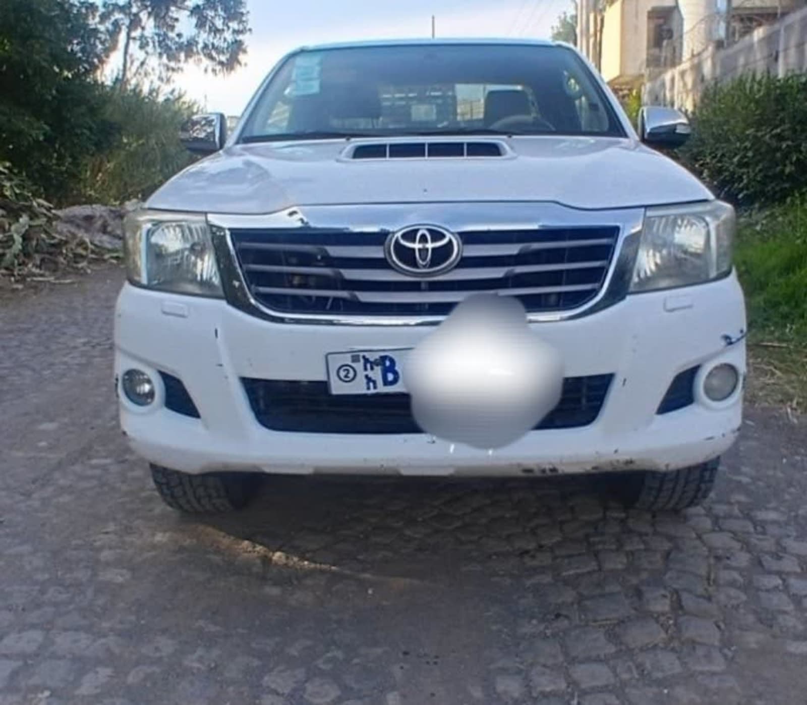 2013 Toyota Hilux kin cap