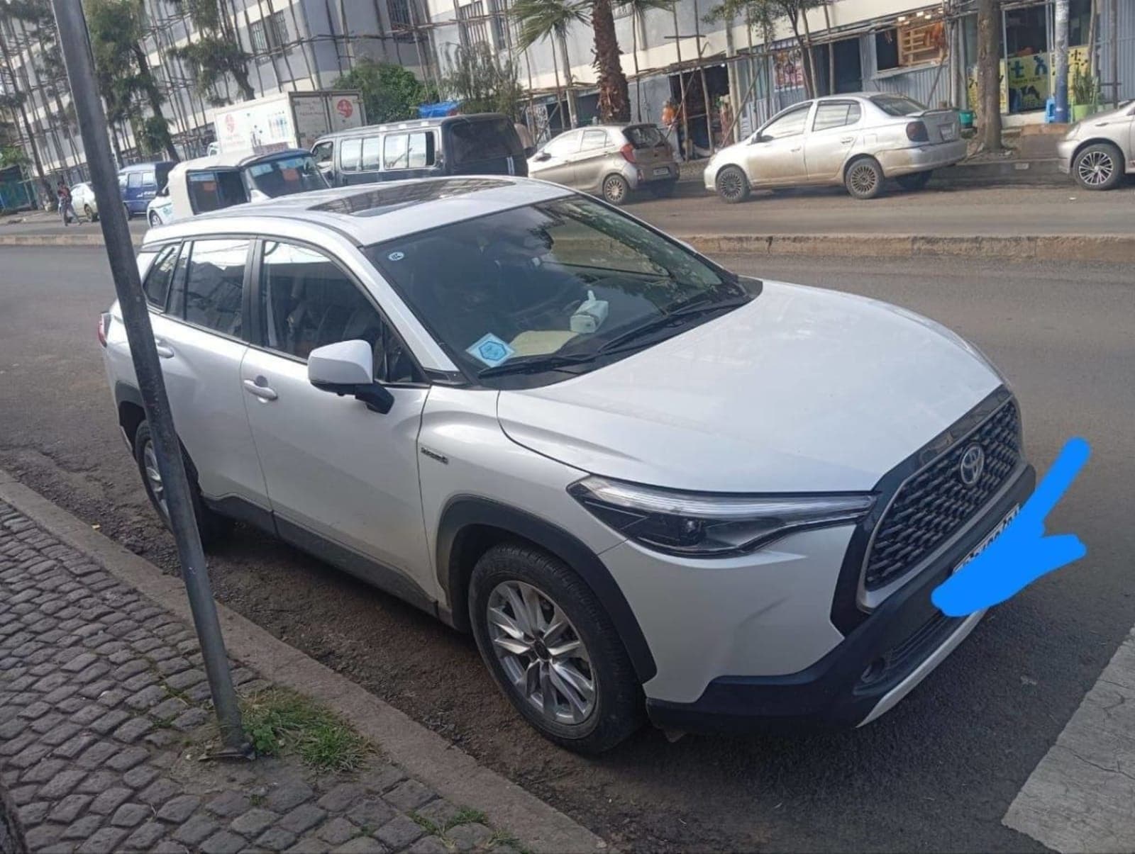 2023 Toyota Corolla Cross Hybrid — photo 6