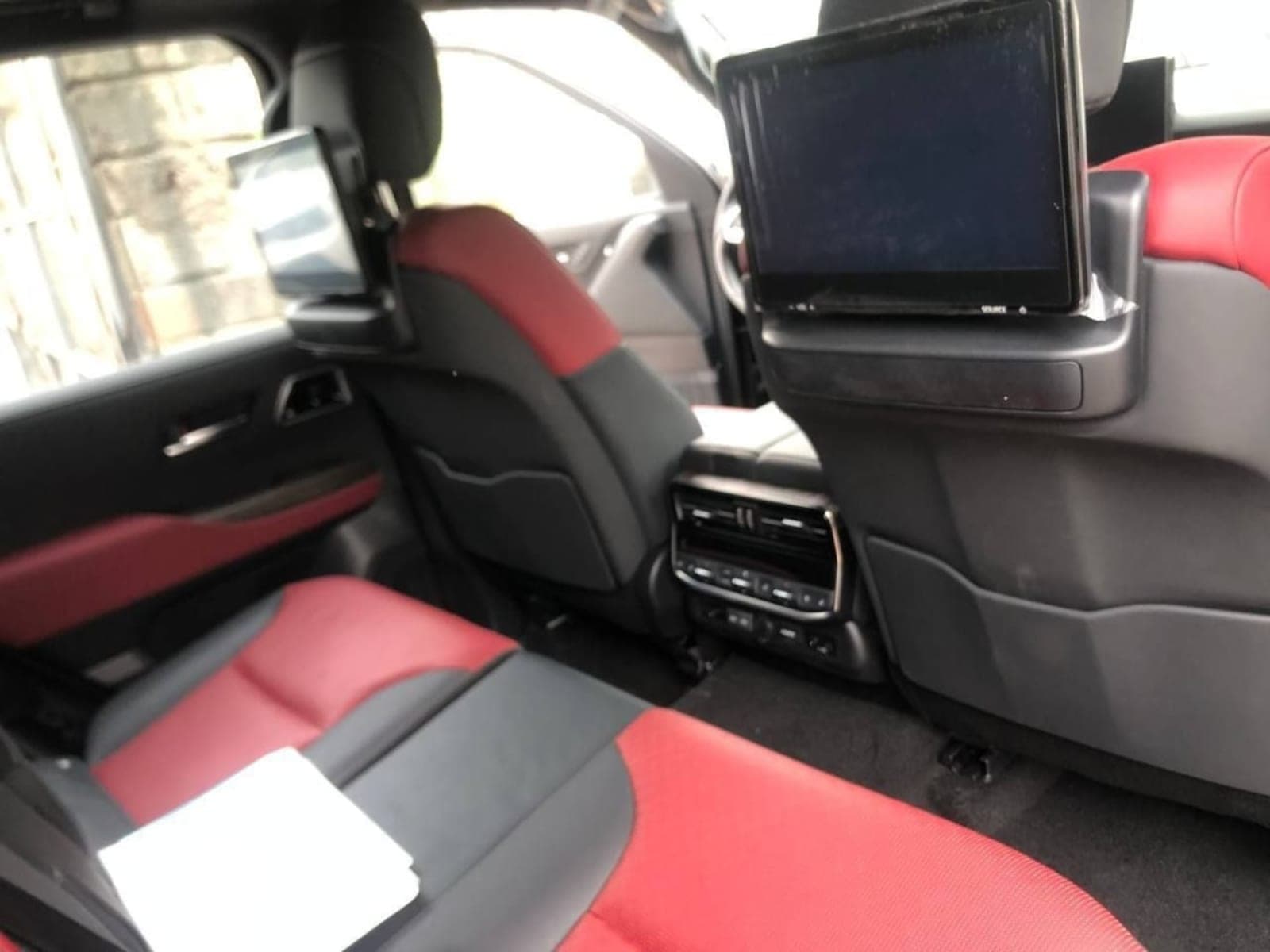 2023 Toyota Land Cruiser V6 VXR — photo 2