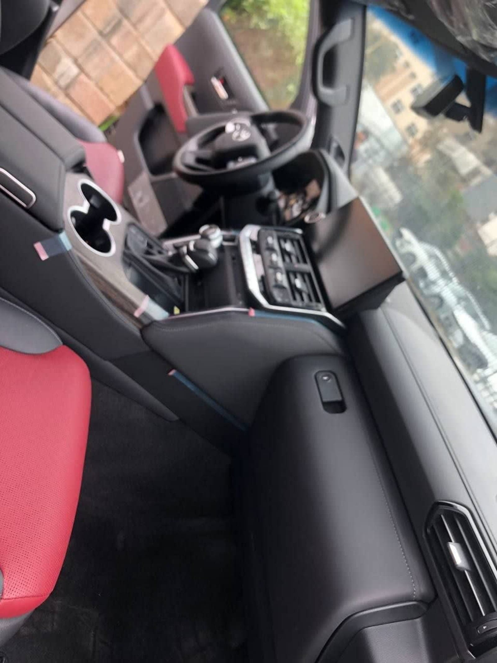 2023 Toyota Land Cruiser V6 VXR — photo 5