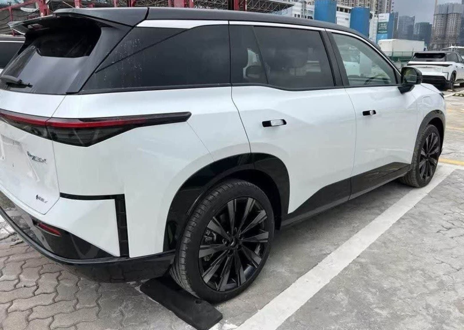 2025 Toyota BZ3X 615 LONGRANGE Smart Drive Edition — photo 2