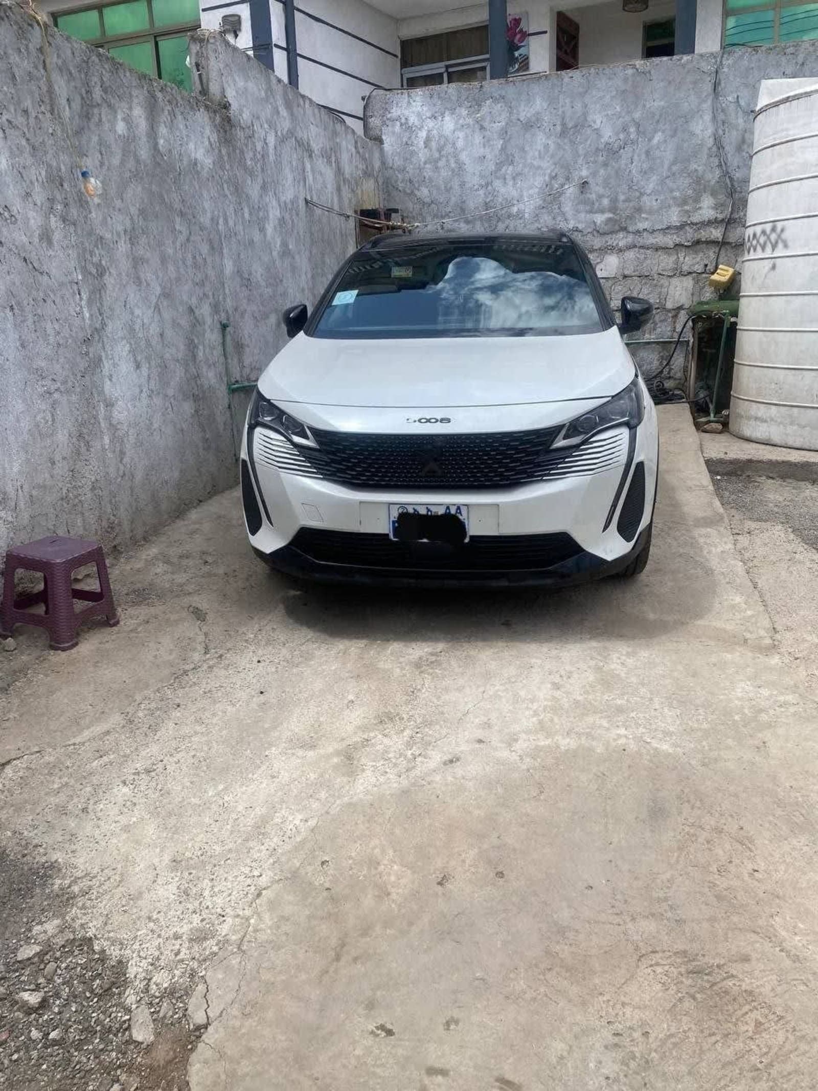 2021 Peugeot 5008 — photo 4