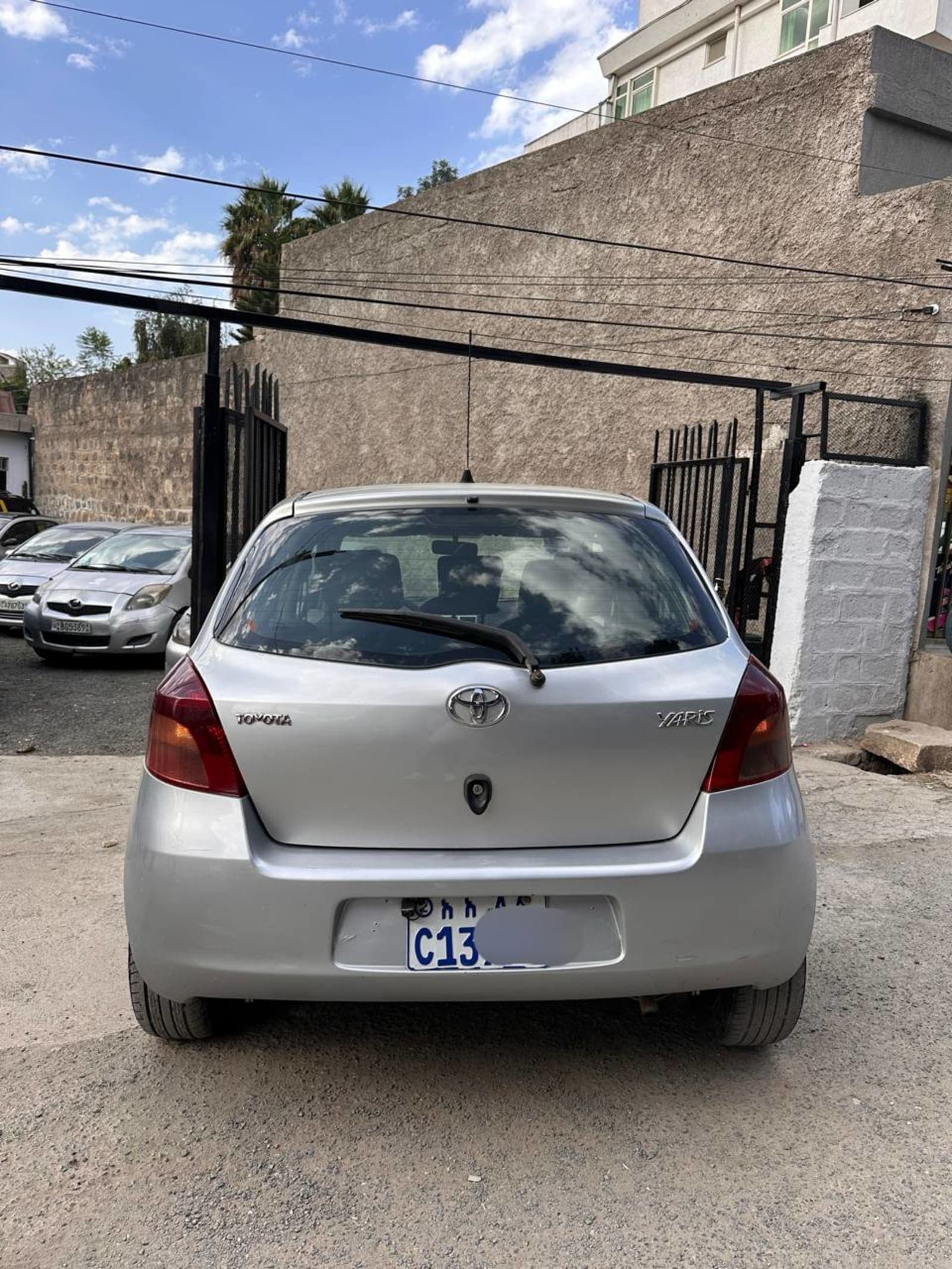 2008 Toyota Yaris Compact — photo 2