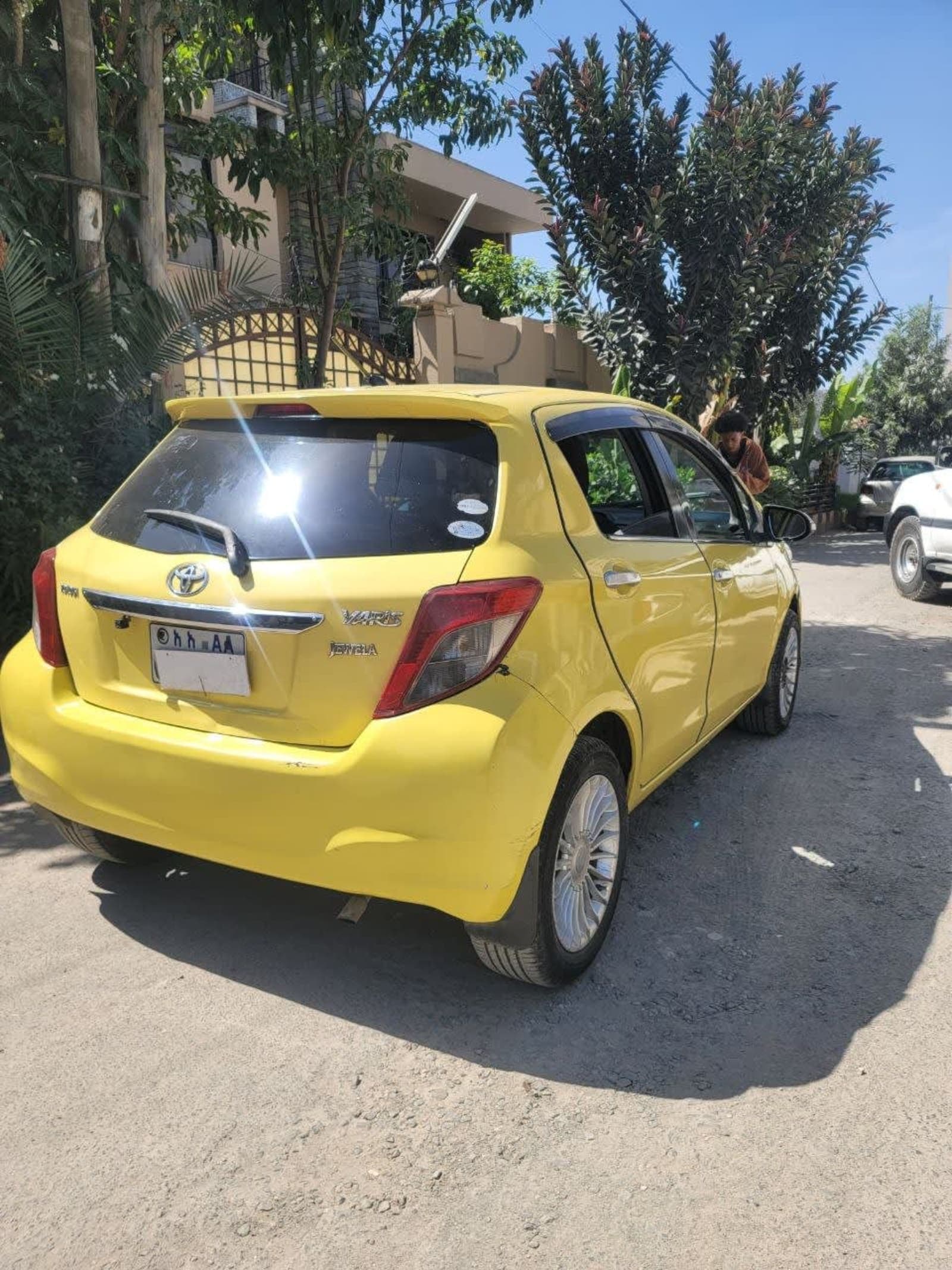 2012 TOYOTA YARIS — photo 6