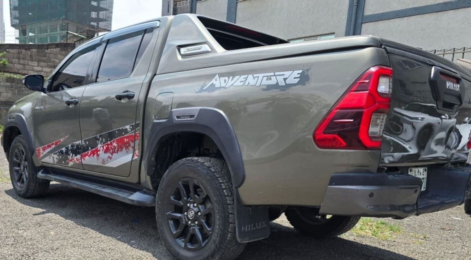 2022 Toyota Hilux Adventure — photo 2