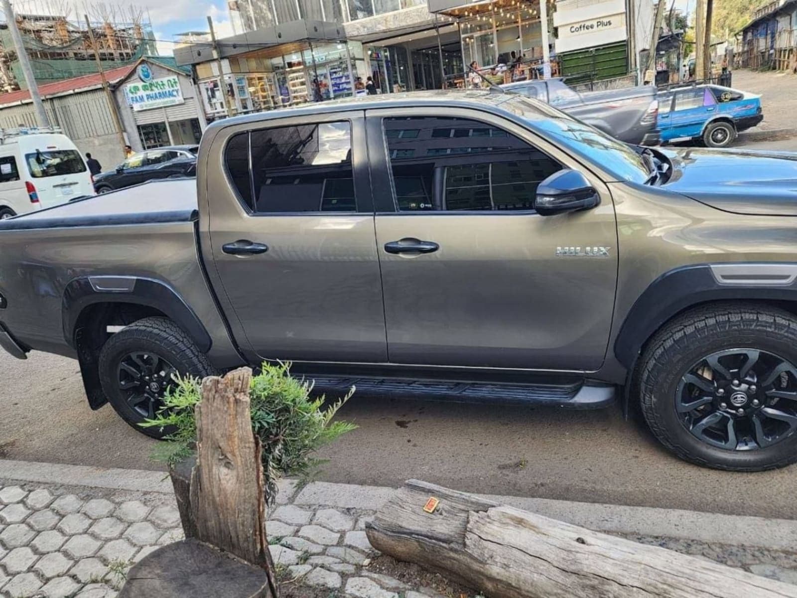 2022 Toyota Hilux invisible — photo 5