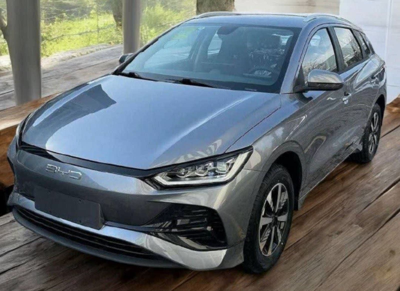 2025 BYD E2 — photo 5