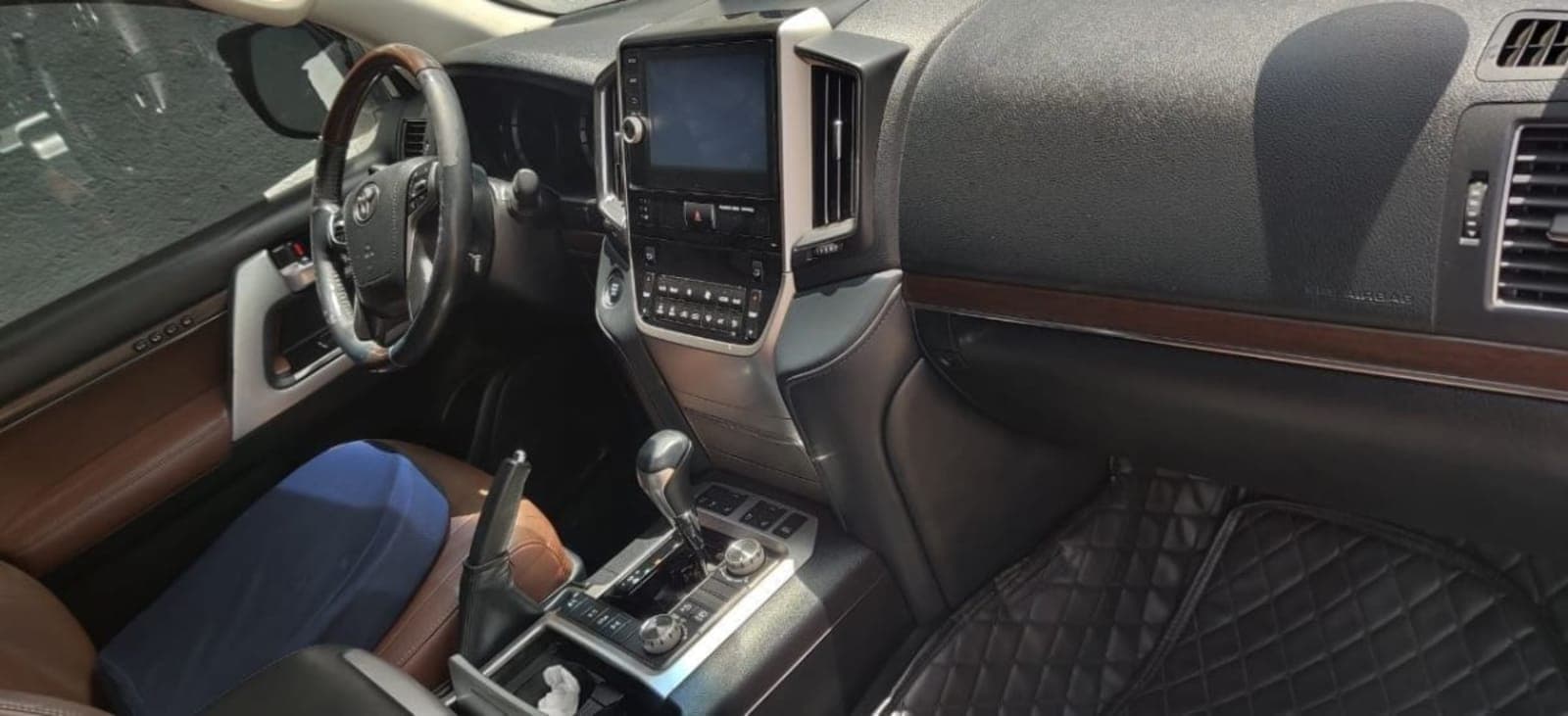 2021 Toyota Landcruiser V8 — photo 4