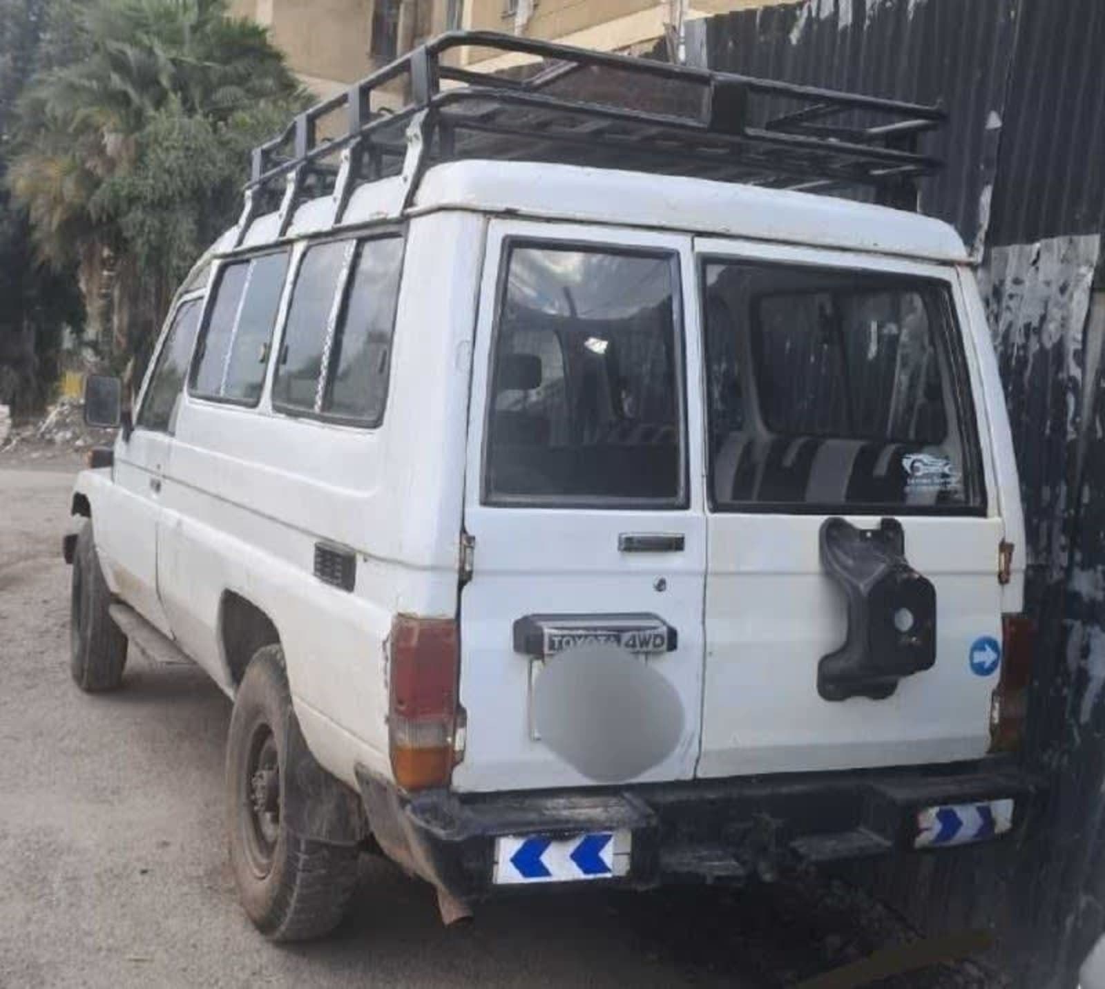 2002 Toyota Land Cruiser — photo 5