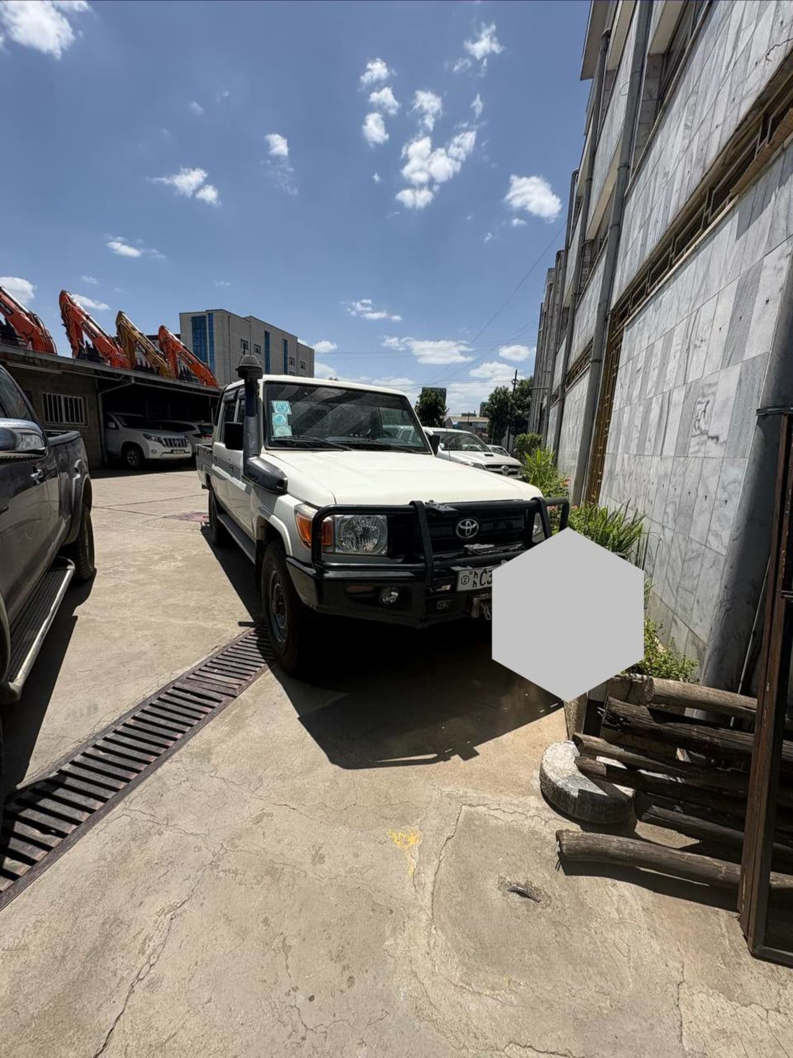 2017 Toyota 1HZ double cap — photo 3