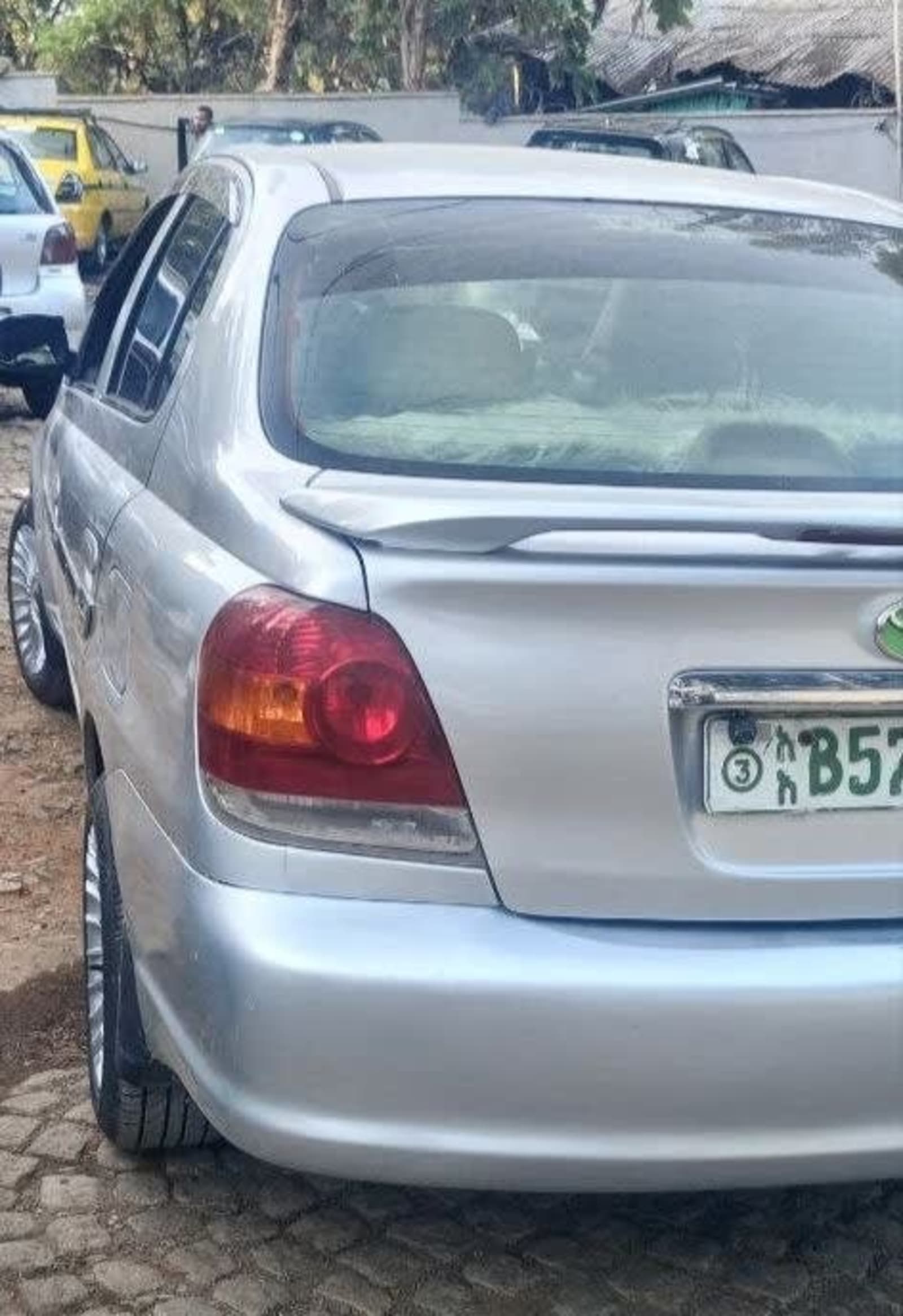 2005 Toyota Platz — photo 7
