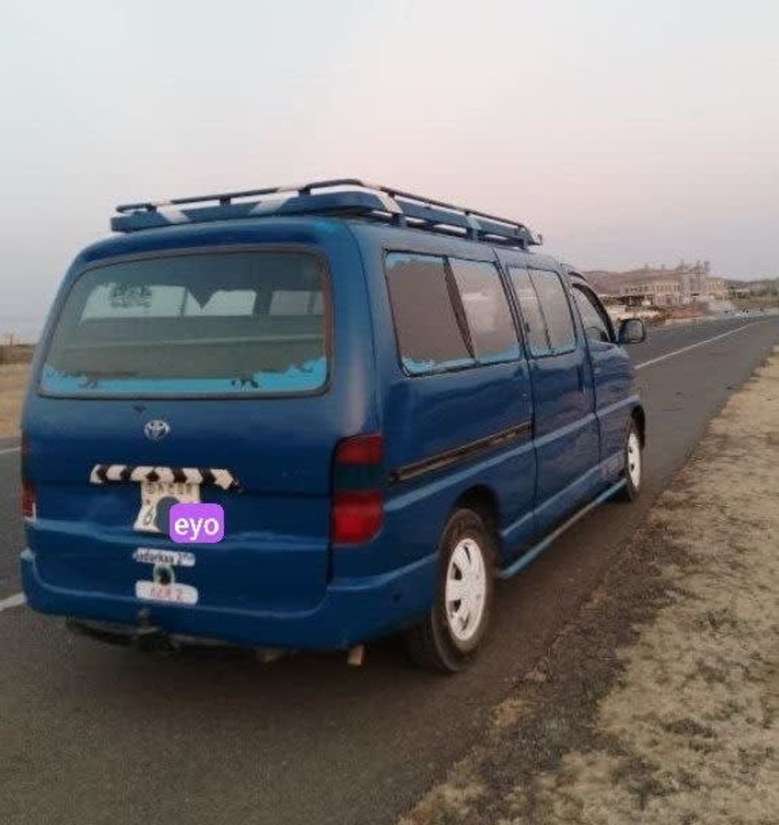 2001 Toyota 2LT