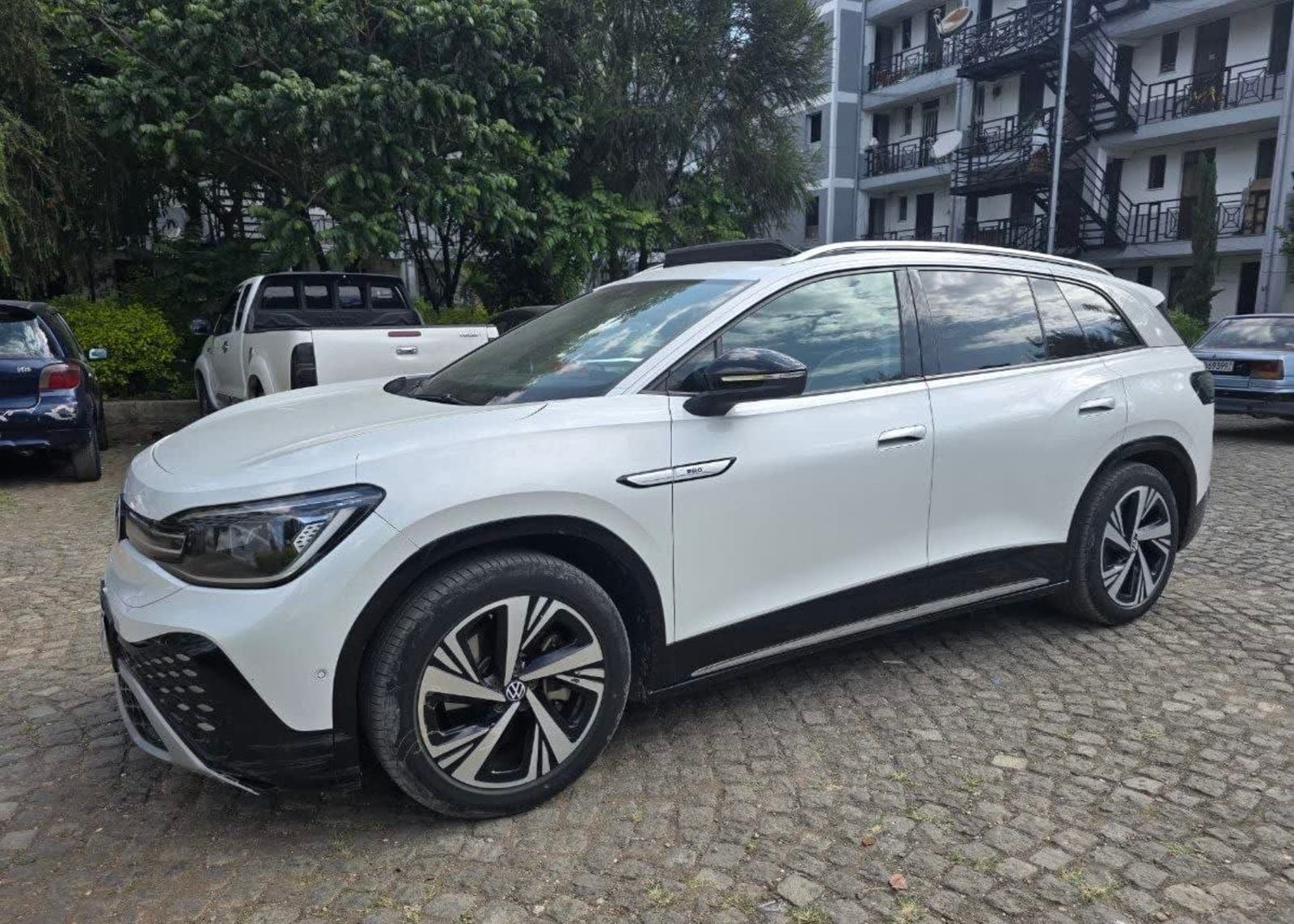 2024 Volkswagen ID.6 Crozz Pro — photo 8