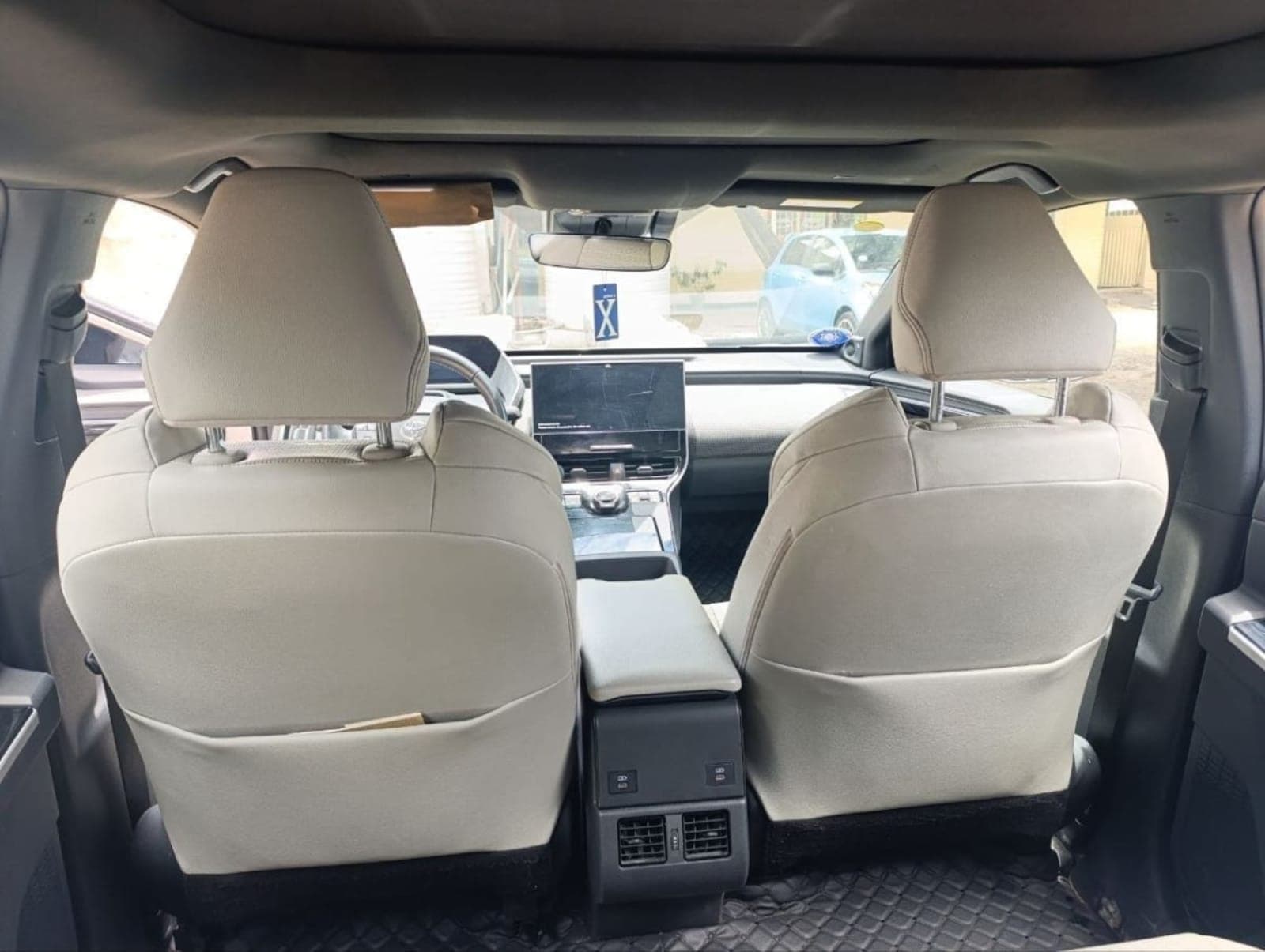 2024 Toyota BZ4X (4WD) ULTRA — photo 2