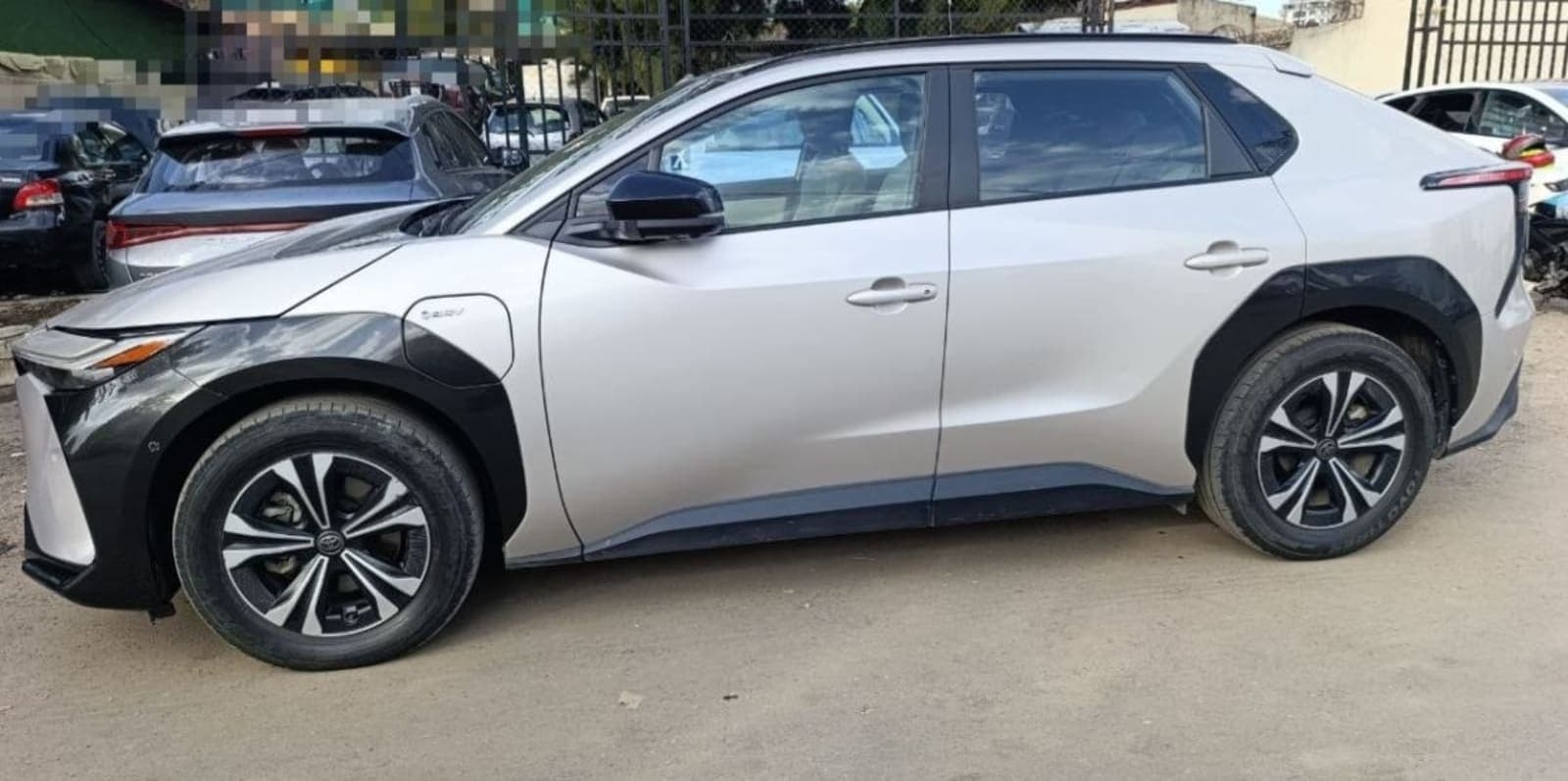 2024 Toyota BZ4X (4WD) ULTRA — photo 5