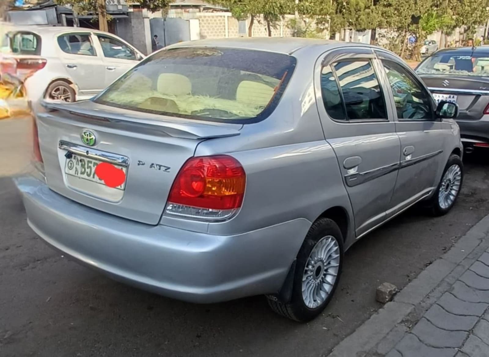 2005 Toyota Platz — photo 8