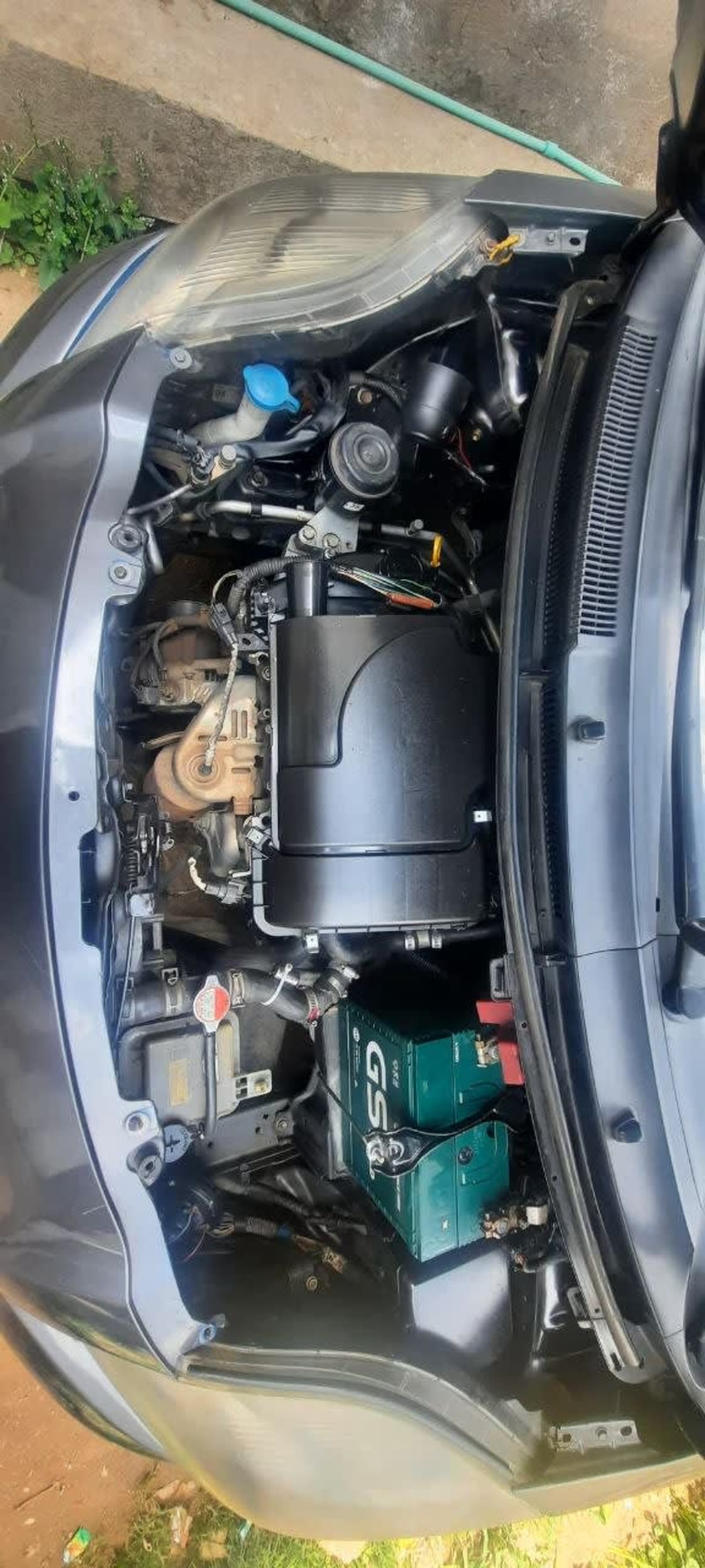 2010 Toyota Yaris Compact — photo 5
