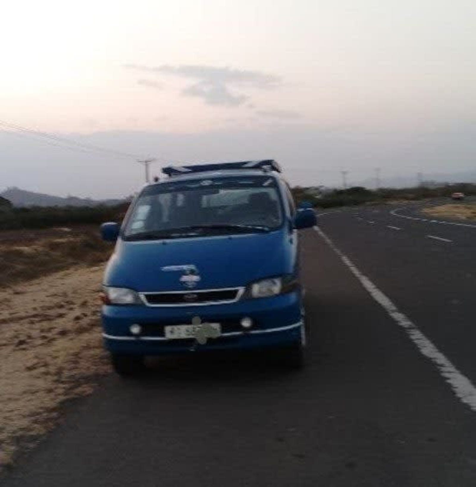 2001 Toyota Dolphin 2LT — photo 3