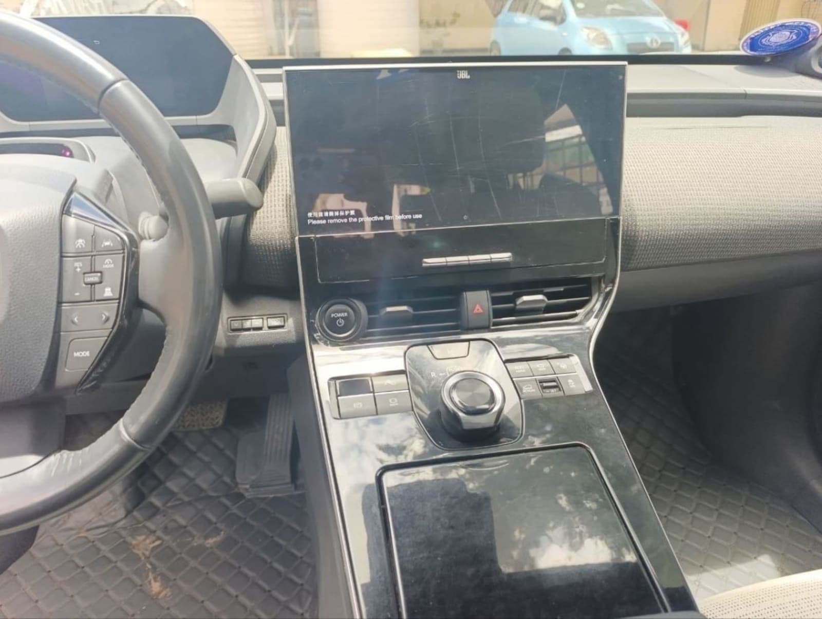 2024 Toyota BZ4X 4WD Ultra — photo 8