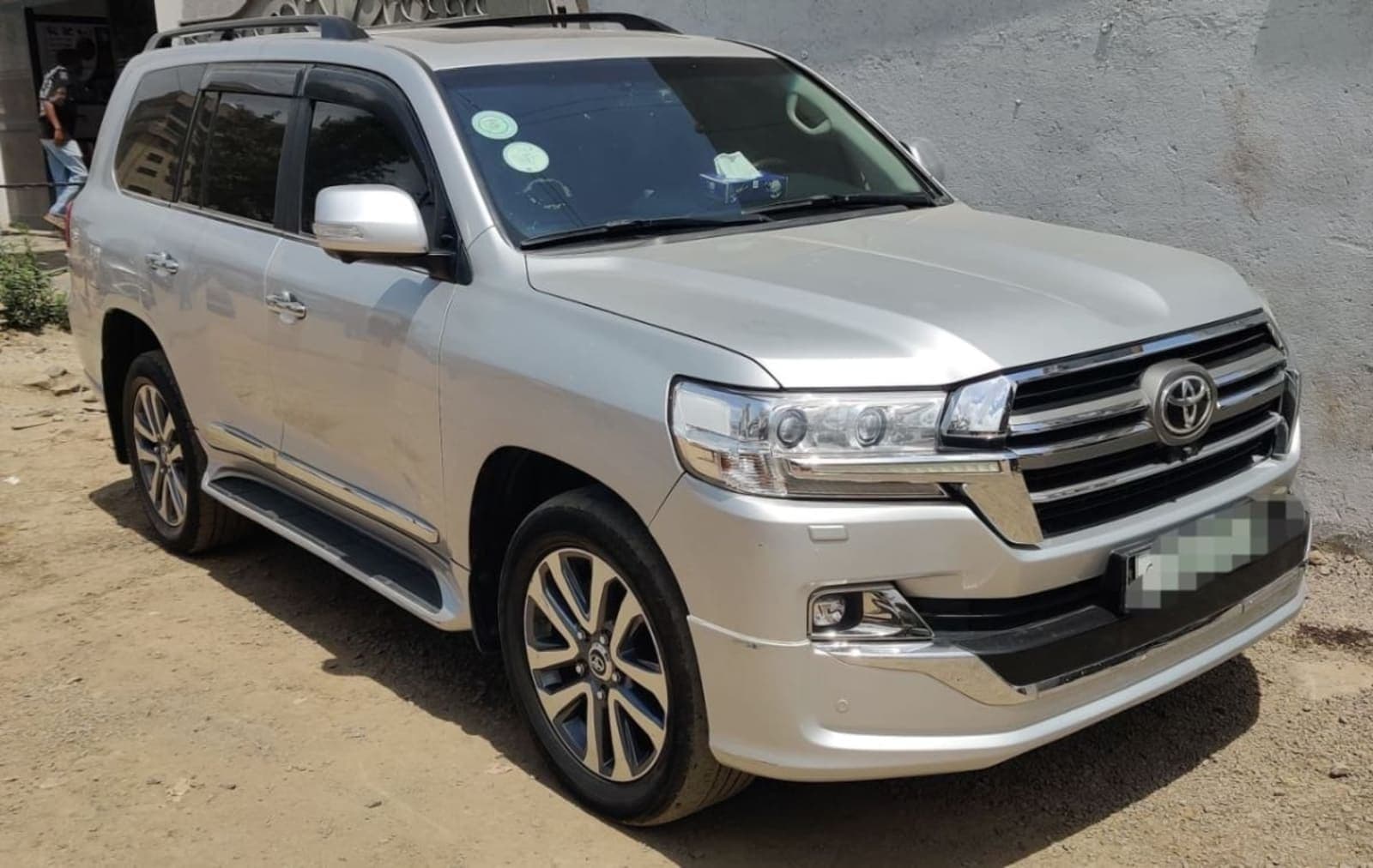 2019 Toyota Landcruiser VXR — photo 2