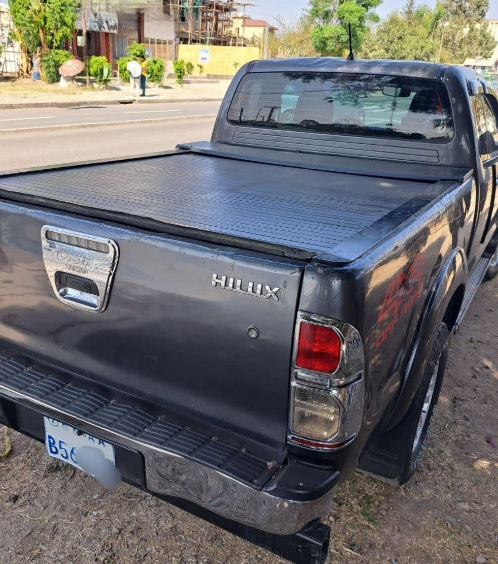 2015 TOYOTA HILUX king-cab — photo 7