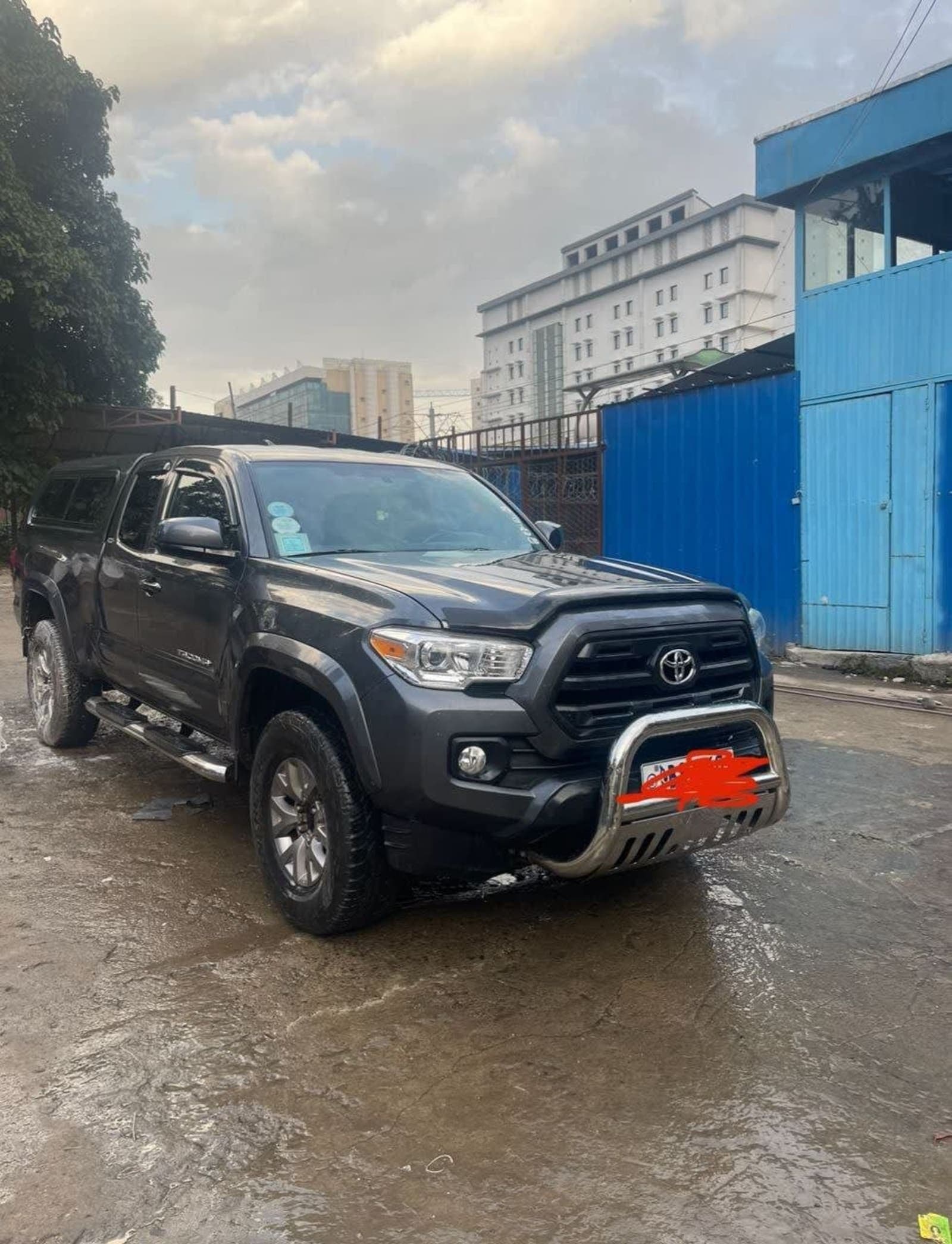 2016 Toyota Tacoma โ photo 2