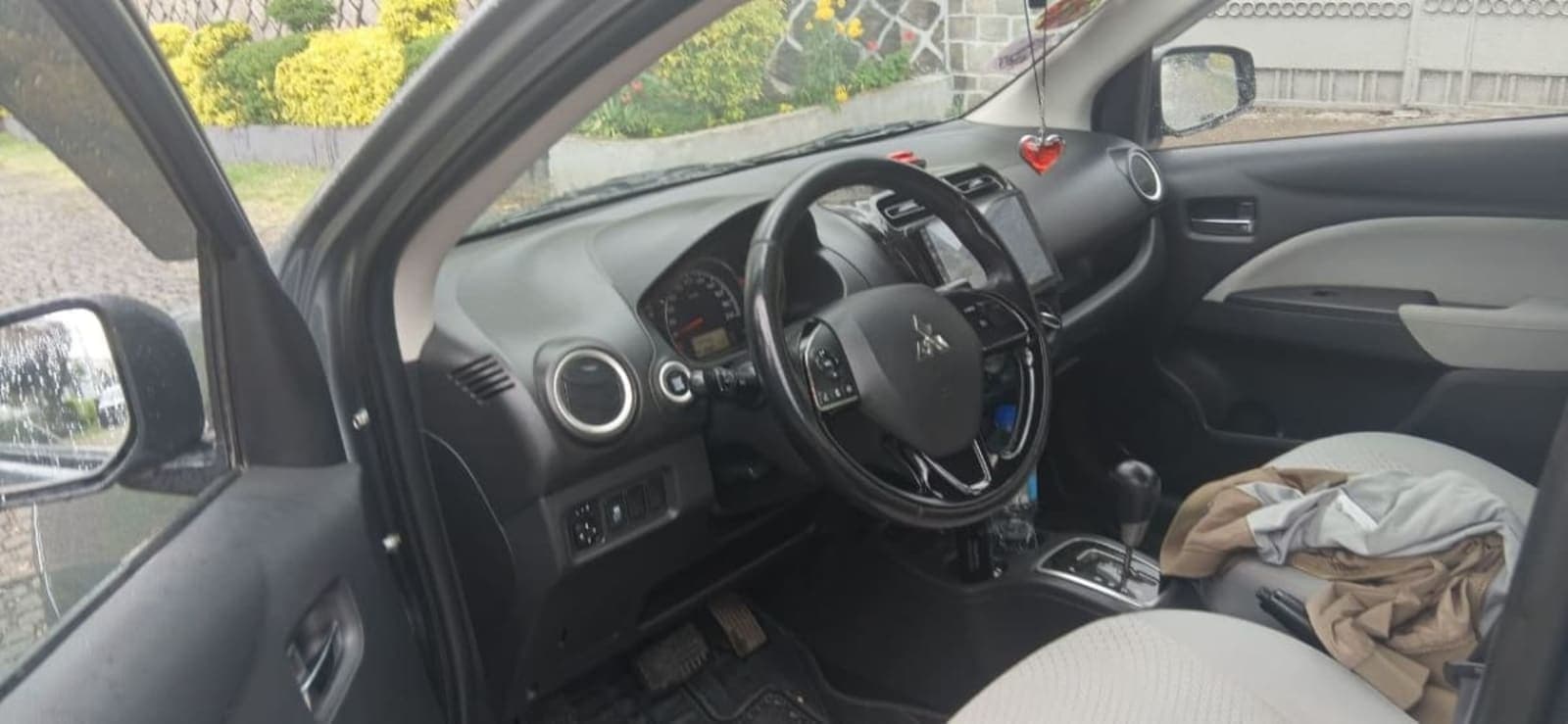 2022 Mitsubishi Attrage — photo 6