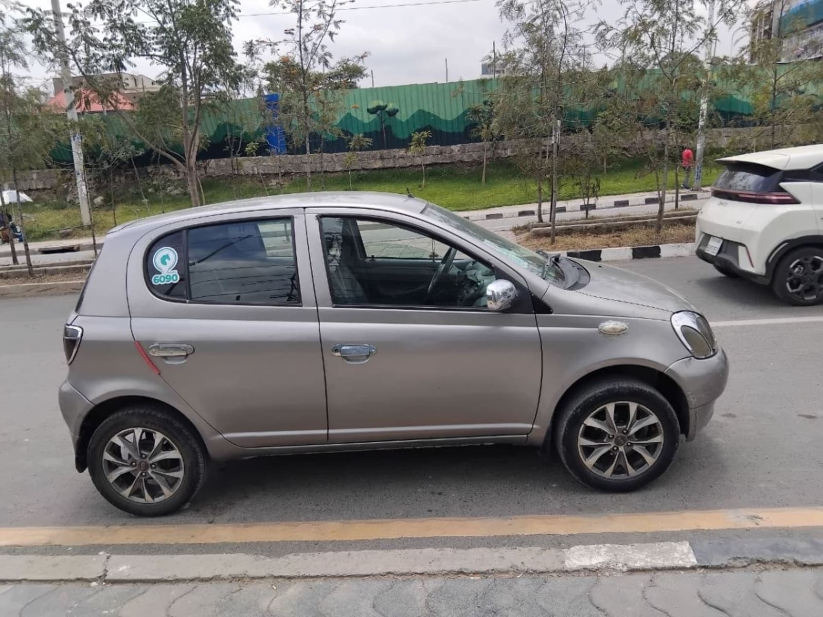 2001 Toyota Vitz