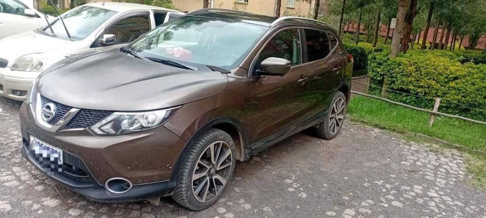 2017 NISSAN Qashaqi — photo 2