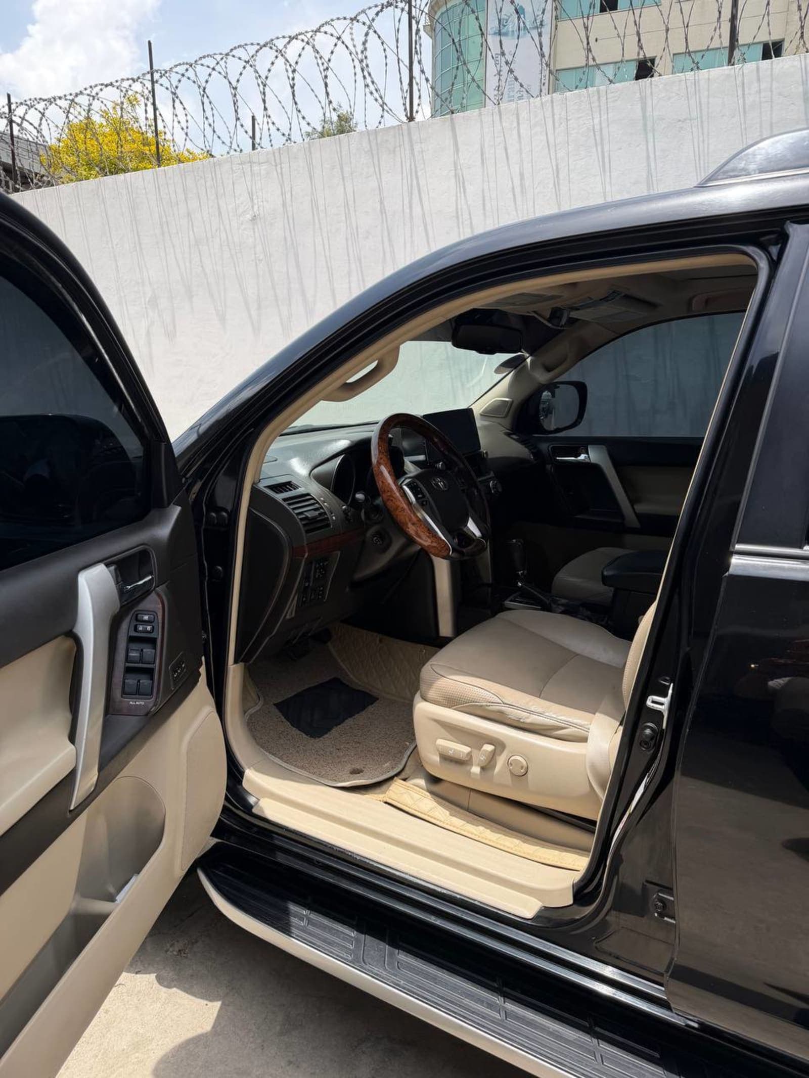 2013 Toyota Land Cruiser Prado — photo 7