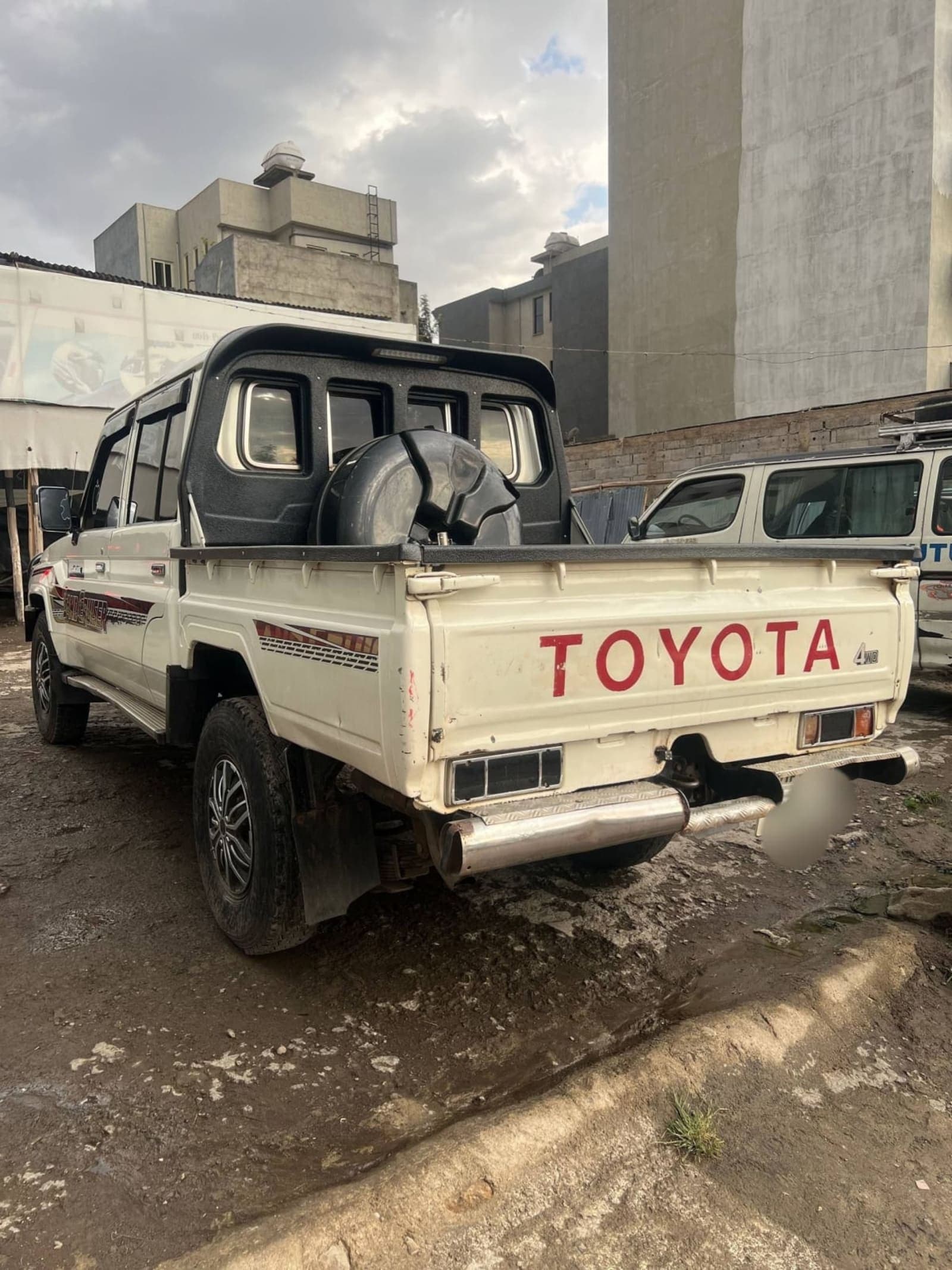 2020 Toyota Landcruiser Double Cab — photo 3