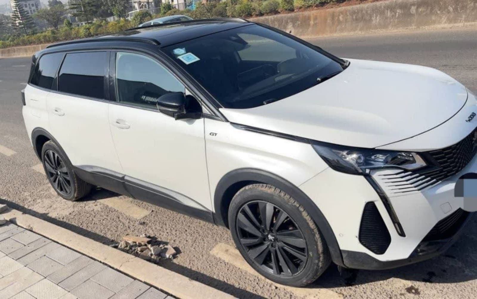 2022 Peugeot 5008 GT line — photo 7