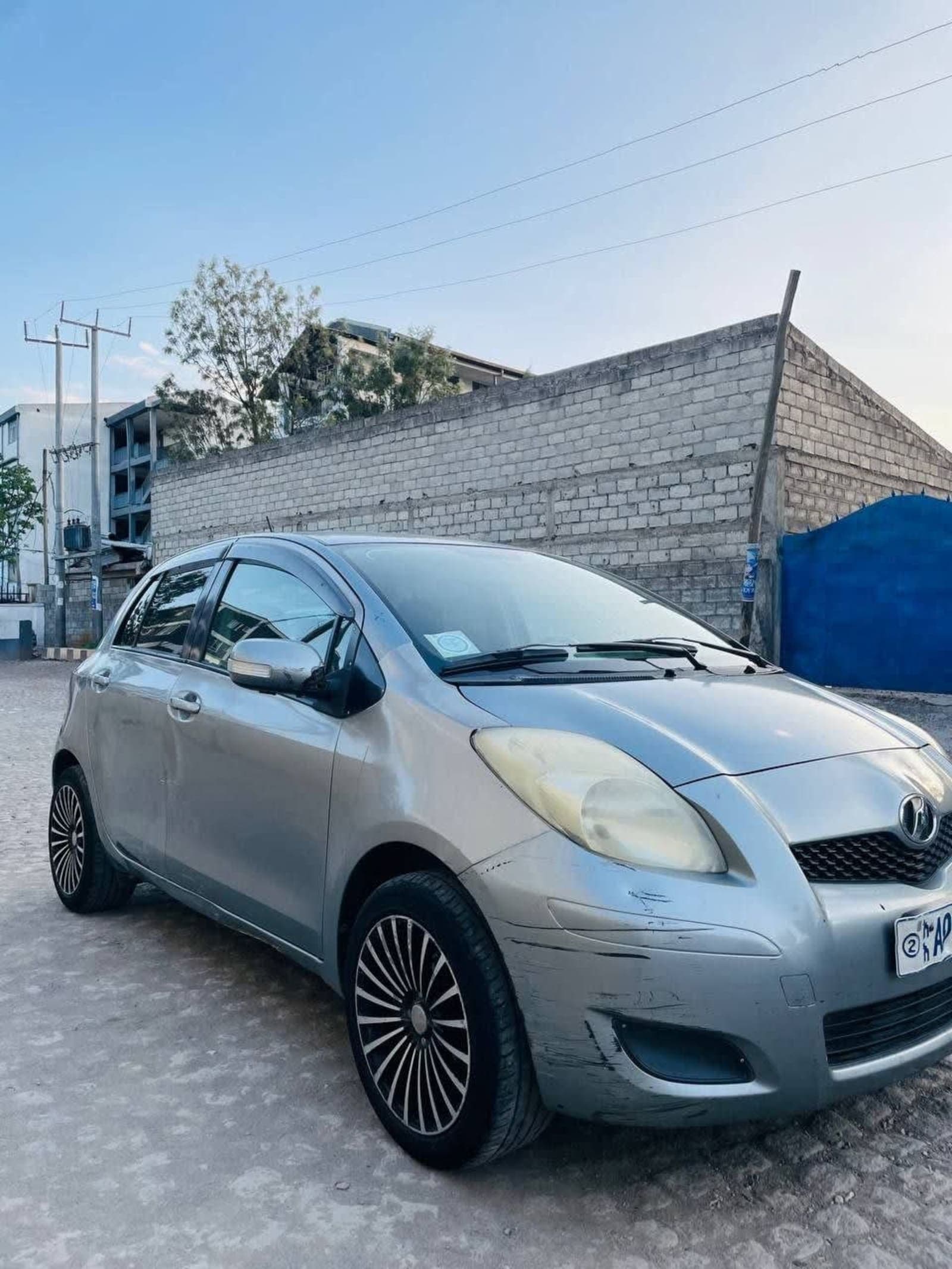 2010 Toyota Yaris — photo 4