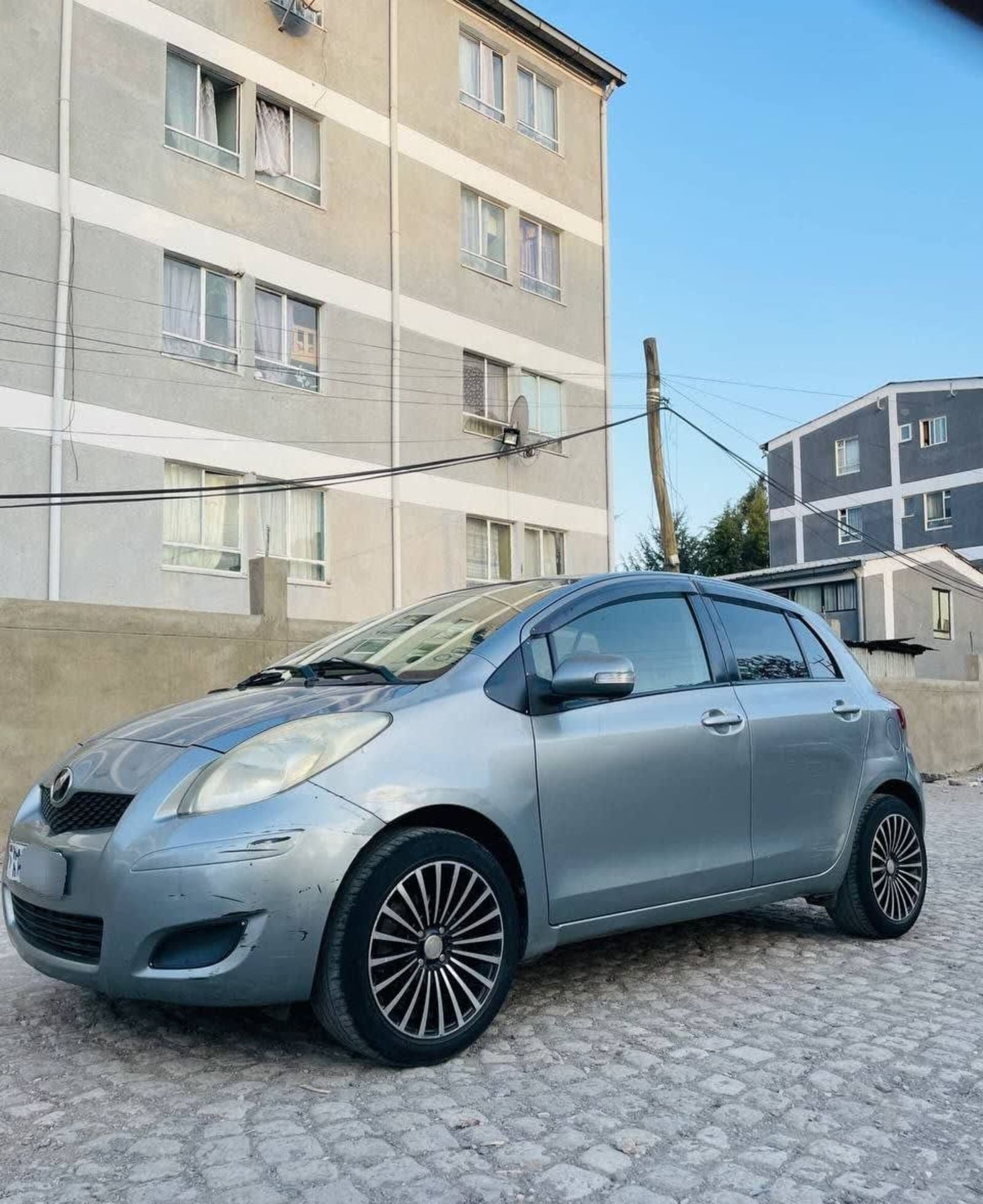 2010 Toyota Yaris — photo 7