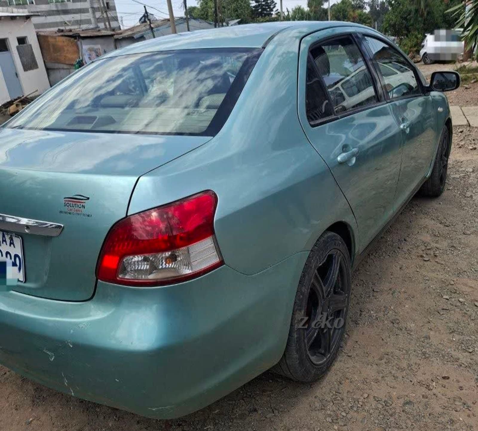 2008 Toyota Yaris Belta — photo 3