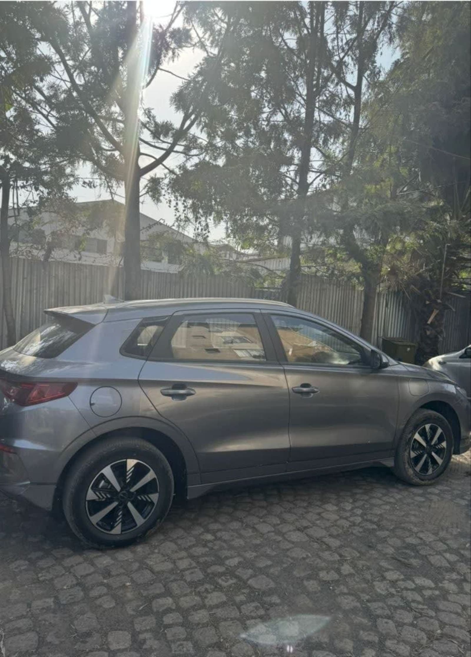 2024 BYD E2 — photo 2