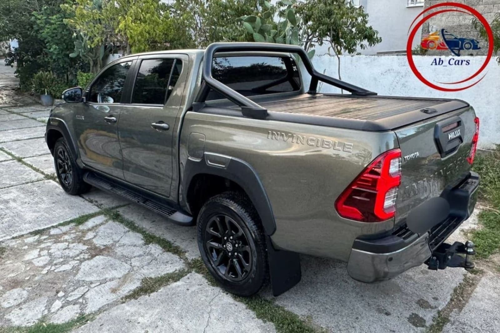 2022 Toyota Hilux Invincible Double-Cab — photo 3