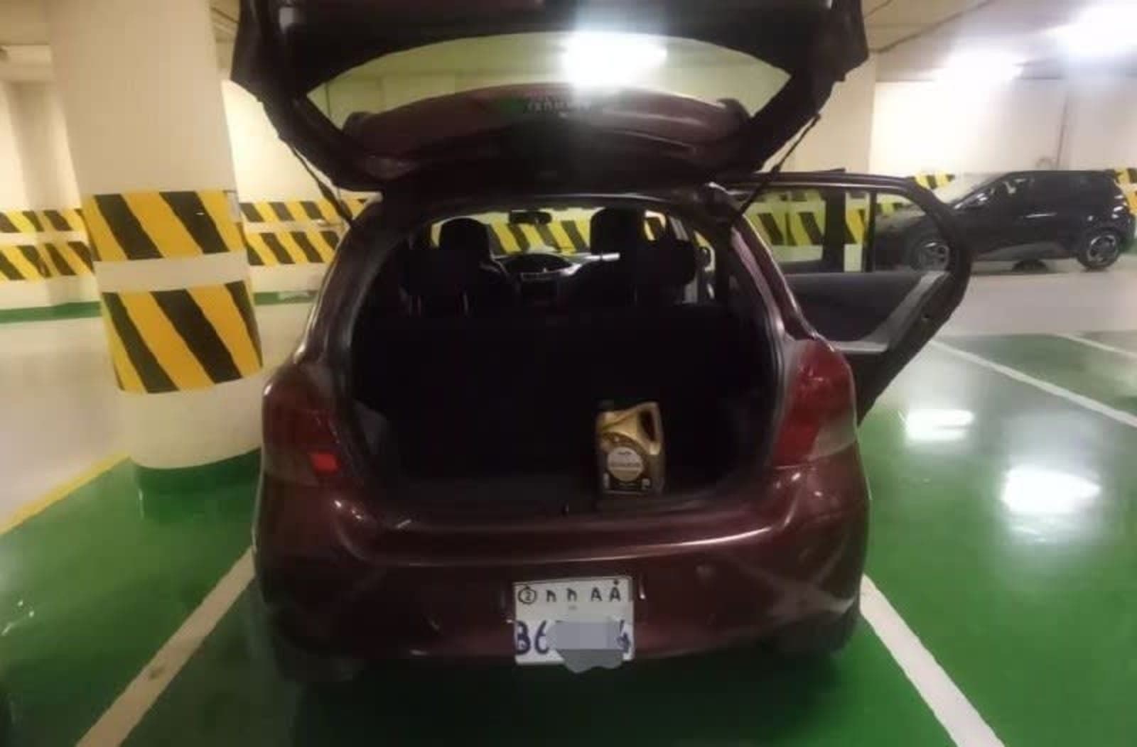 2010 Toyota Yaris — photo 2
