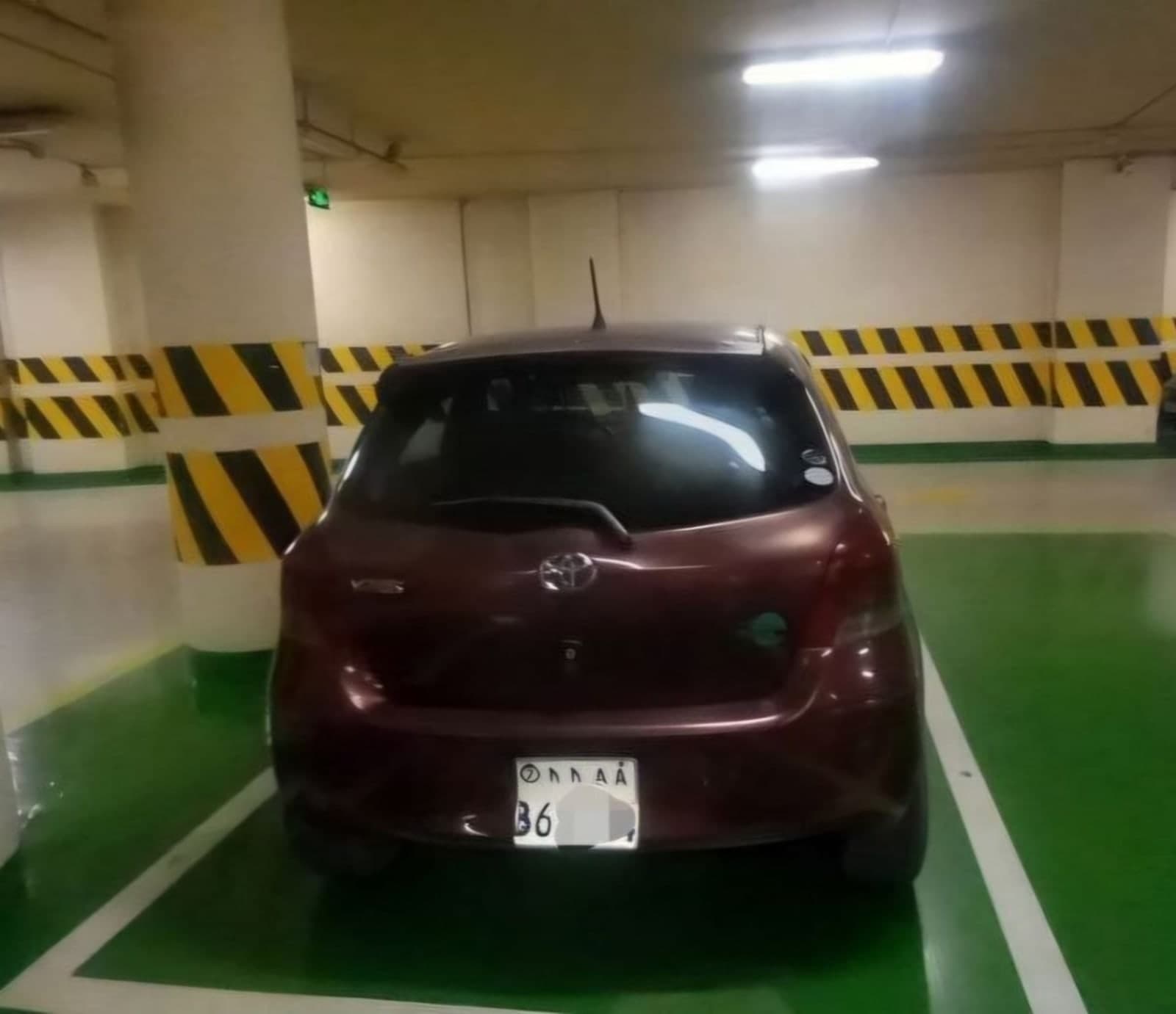 2010 Toyota Yaris — photo 4