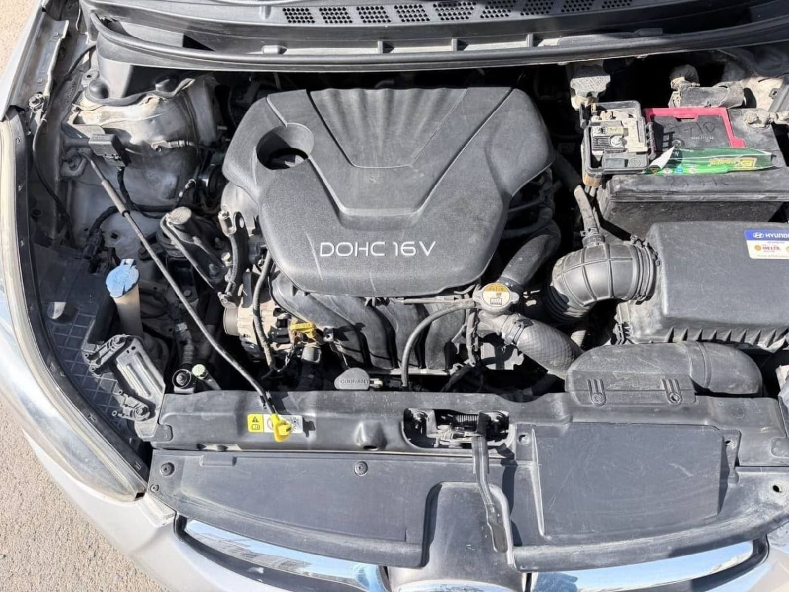 2012 Hyundai Elantra — photo 5