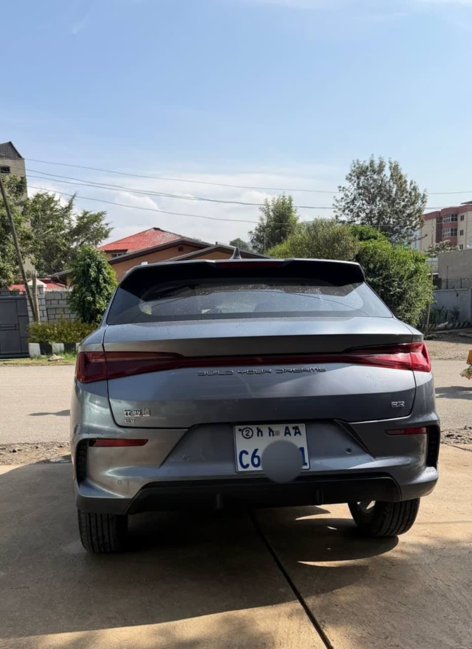 2025 BYD e2