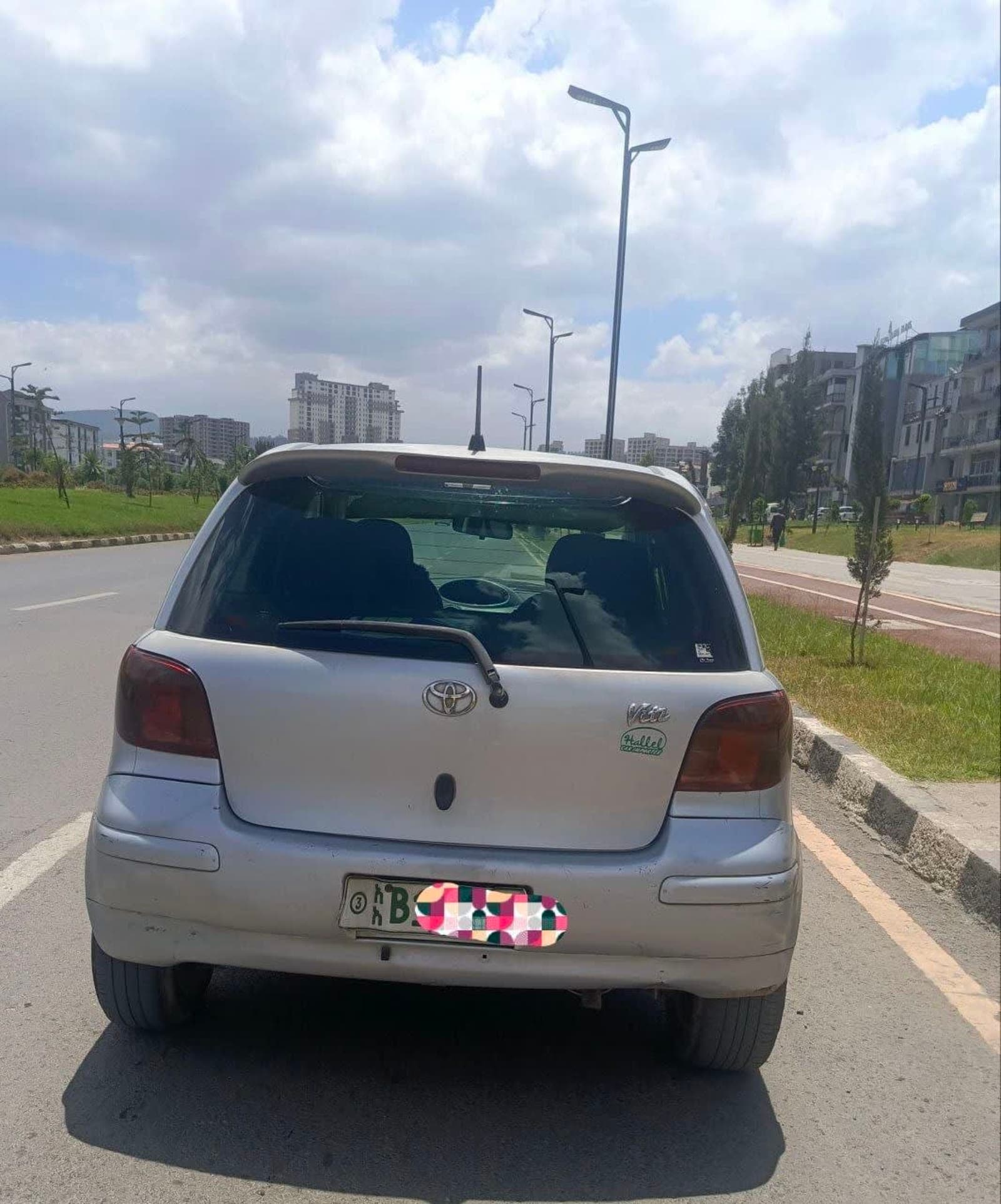 2004 Toyota Vitz — photo 3